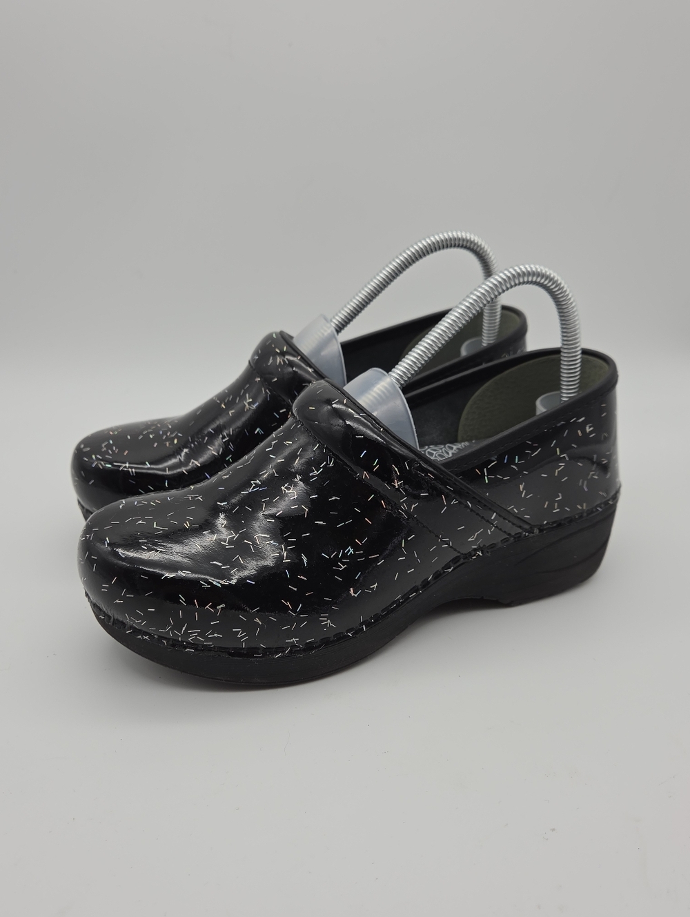 Dansko Pro XP 2.0 Clogs Rainbow Flecks Black Size 8